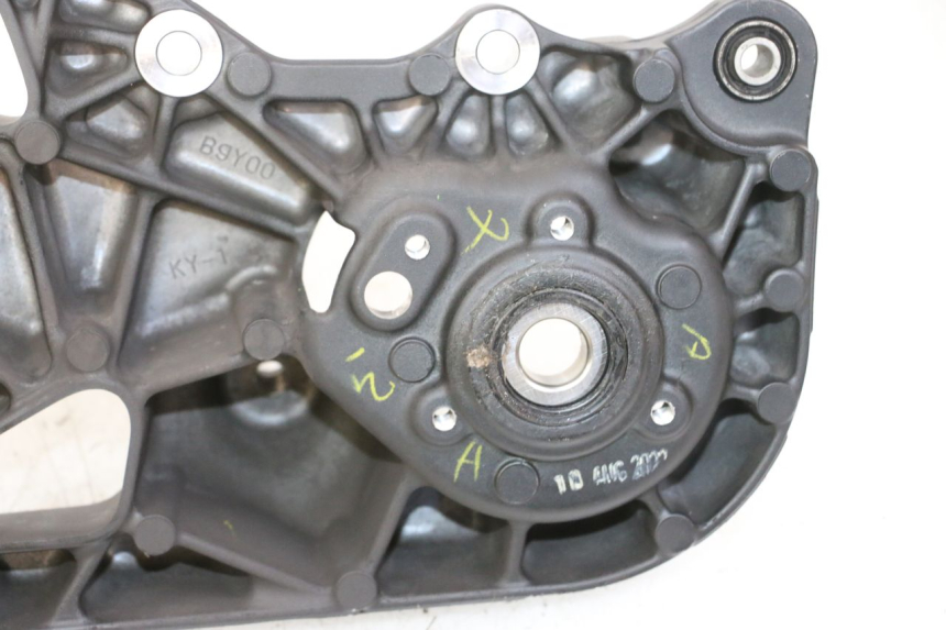 photo de AUSPUFFHALTERUNG YAMAHA XMAX X-MAX 125 (2021 - 2025)