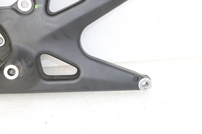 photo de AUSPUFFHALTERUNG YAMAHA XMAX X-MAX 125 (2021 - 2025)