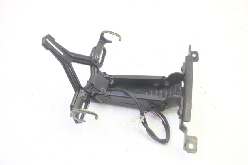 photo de KENNZEICHENHALTER YAMAHA TRICITY 300 (2020 - 2024) - Details der Befestigungspunkte