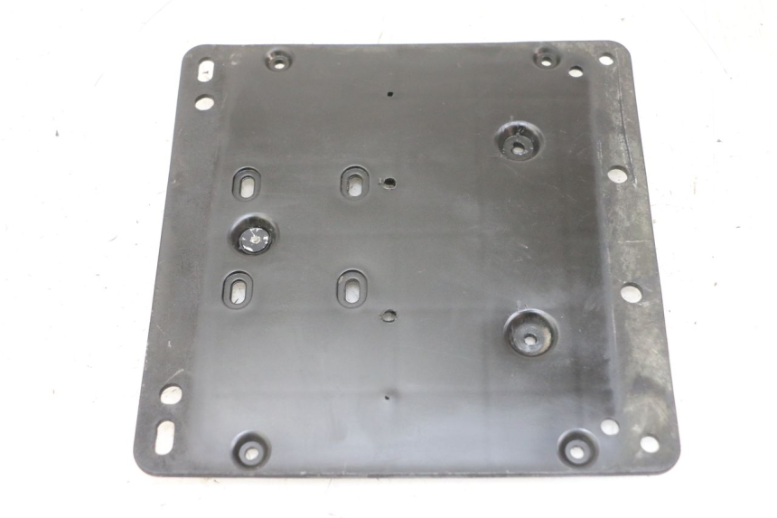 photo de KENNZEICHENHALTER PIAGGIO XEVO - X EVO 125 (2007 - 2016) - Zoom auf Gebrauchszustand