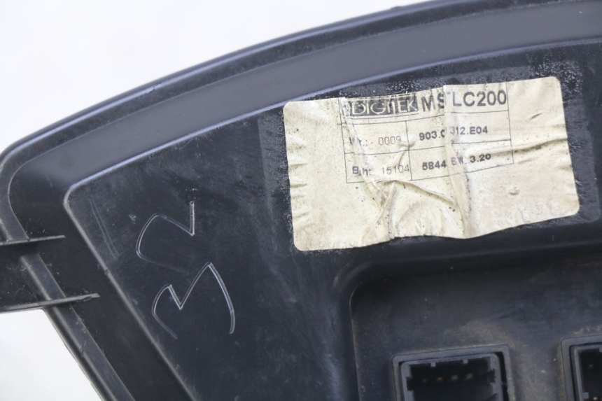 photo de ARMATURENBRETT PIAGGIO X9 EVOLUTION 125 (2003 - 2007)