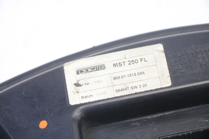 photo de ARMATURENBRETT PIAGGIO X9 EVOLUTION 125 (2003 - 2007)