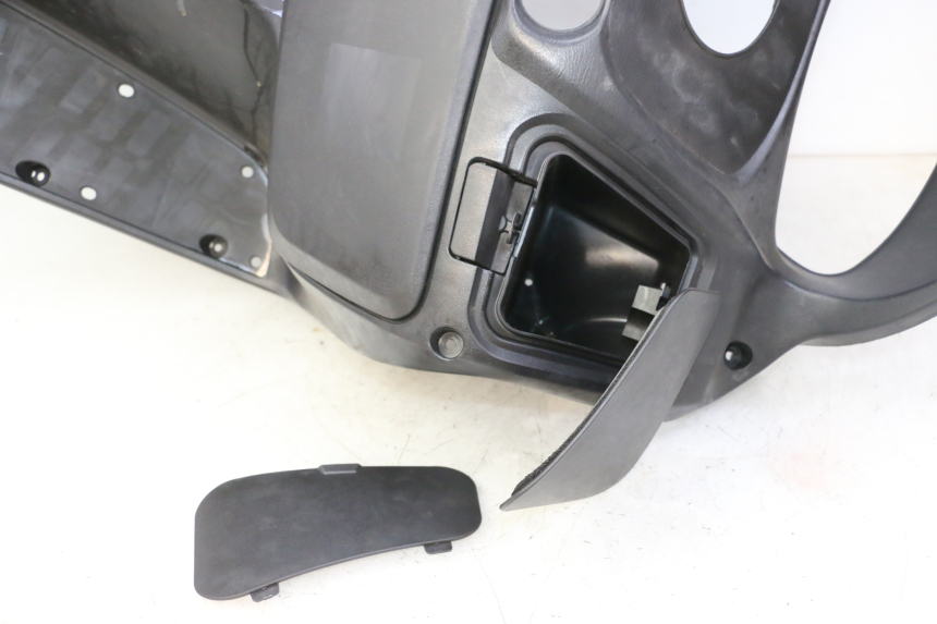 photo de INNENVERKLEIDUNG SUZUKI BURGMAN 125 (2007 - 2014)