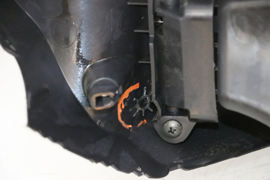 photo de INNENVERKLEIDUNG SUZUKI BURGMAN 125 (2007 - 2014)