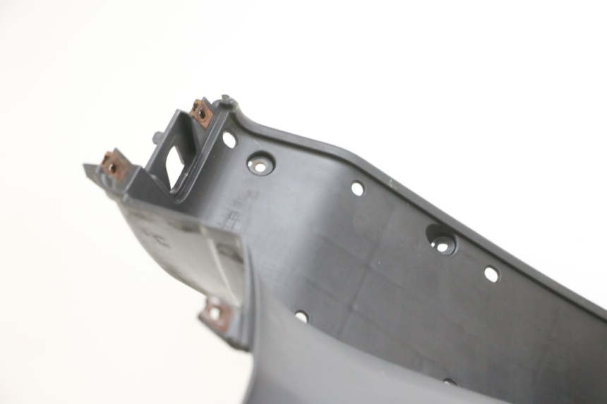 photo de INNENVERKLEIDUNG SUZUKI BURGMAN 125 (2007 - 2014) - Profilansicht des Ersatzteils