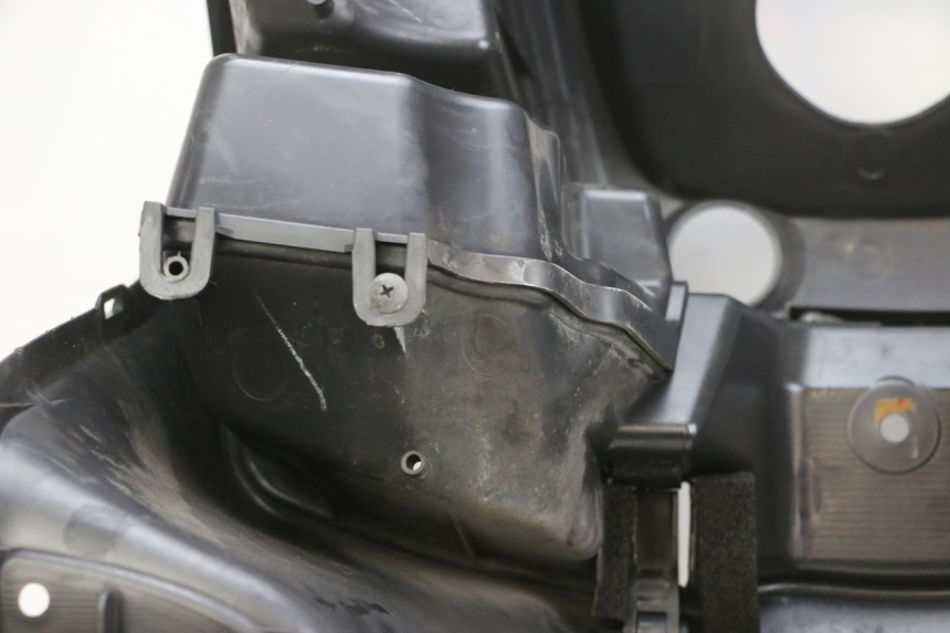 photo de INNENVERKLEIDUNG SUZUKI BURGMAN 125 (2007 - 2014) - Oberflächenzustand und Material