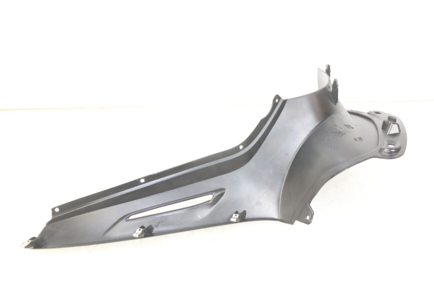 photo de INNERE VERKLEIDUNG RECHTS PIAGGIO BEVERLY 125 (2010 - 2015)
