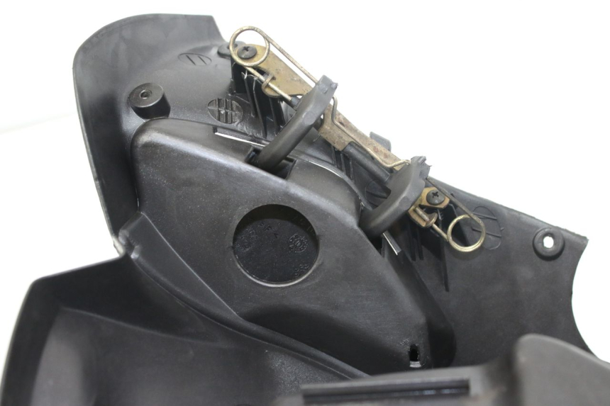 photo de UNTERER INNENKOTFLüGEL PIAGGIO X9 EVOLUTION 250 (2003 - 2007)