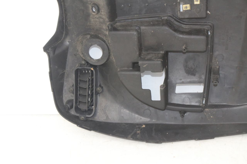 photo de INNENVERKLEIDUNG KYMCO PEOPLE 250 (2004 - 2008)