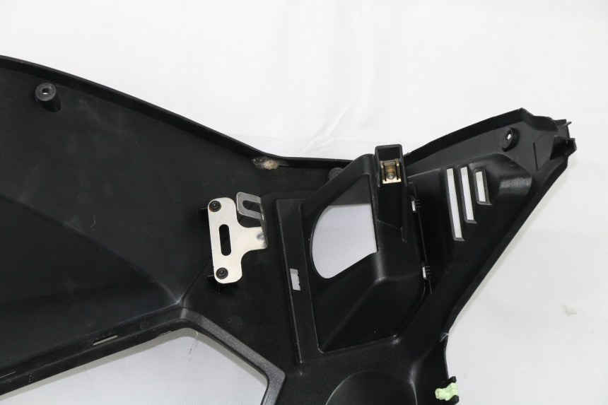 photo de INNENVERKLEIDUNG PEUGEOT SATELIS COMPRESSOR K15 125 (2006 - 2009)