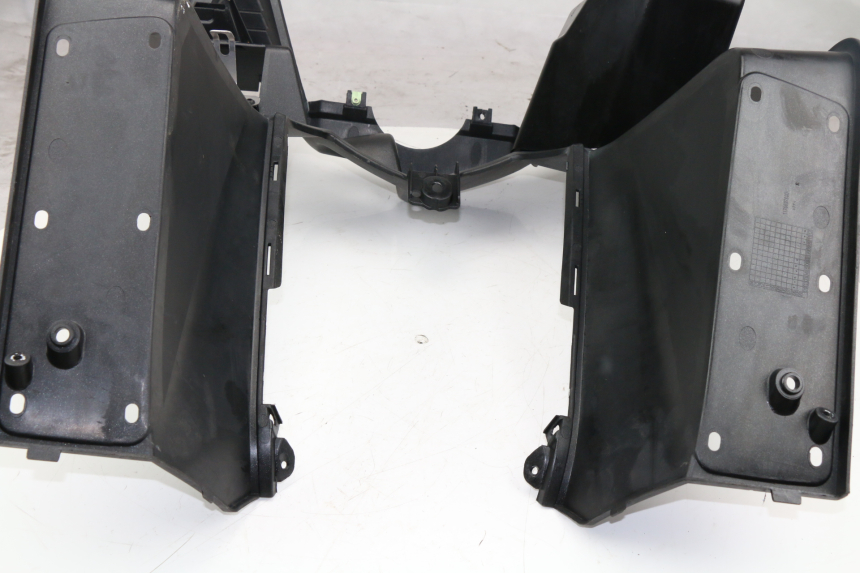 photo de INNENVERKLEIDUNG PEUGEOT SATELIS COMPRESSOR K15 125 (2006 - 2009)