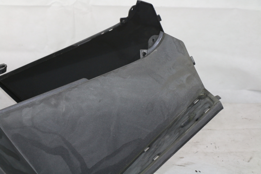 photo de INNENVERKLEIDUNG PEUGEOT SATELIS COMPRESSOR K15 125 (2006 - 2009)