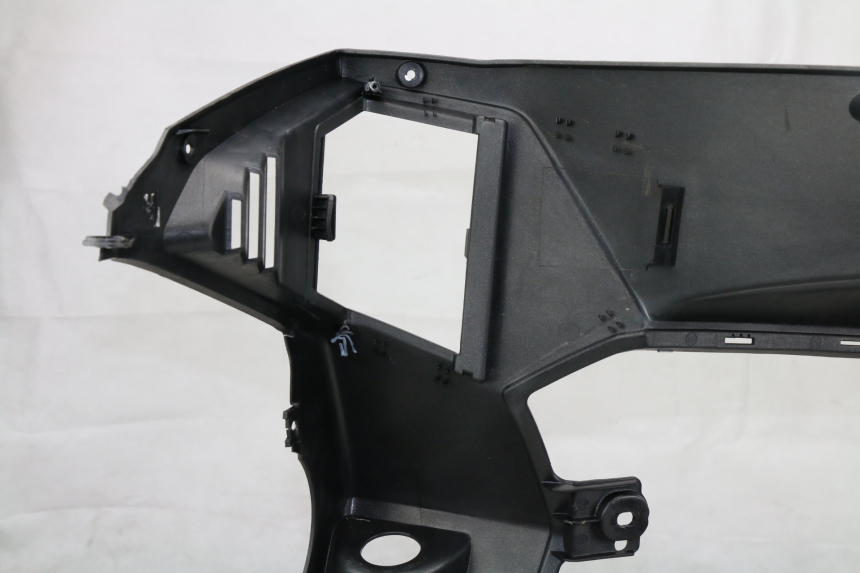 photo de INNENVERKLEIDUNG PEUGEOT SATELIS COMPRESSOR K15 125 (2006 - 2009)