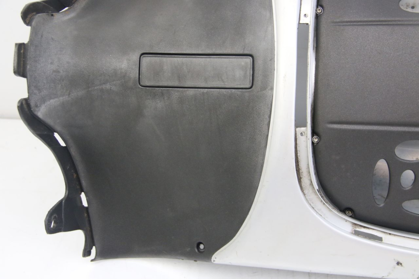 photo de INNENVERKLEIDUNG APRILIA SCARABEO 4T 50 (2009 - 2017)
