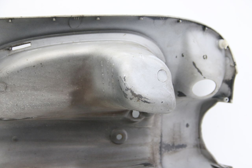 photo de INNENVERKLEIDUNG APRILIA SCARABEO 4T 50 (2009 - 2017)