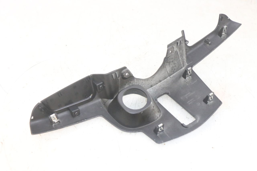 photo de BEINSCHILD OBEN PIAGGIO MP3 HPE 300 (2019 - 2026) - Zoom auf Gebrauchszustand