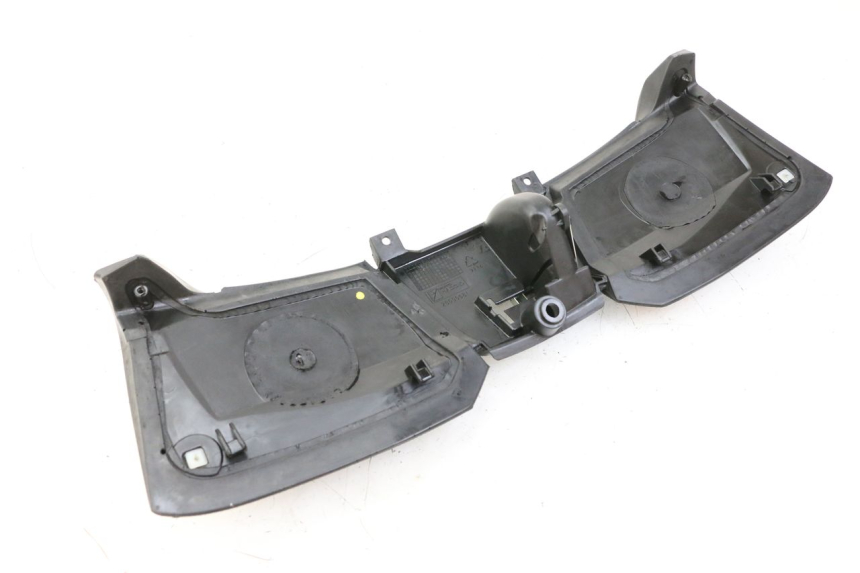 photo de OBERES INNENVERKLEIDUNGSTEIL PIAGGIO MP3 500 (2014 - 2016)