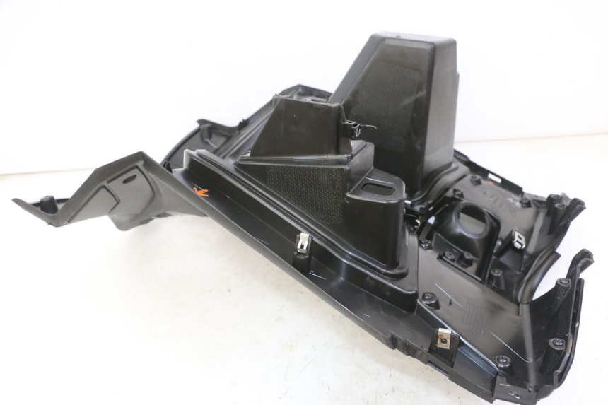 photo de INNENVERKLEIDUNG APRILIA SXR 50 (2021 - 2023)