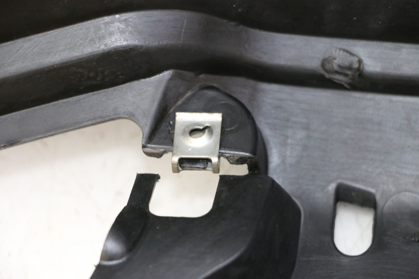 photo de INNENVERKLEIDUNG YAMAHA X-MAX XMAX 125 (2010 - 2014)