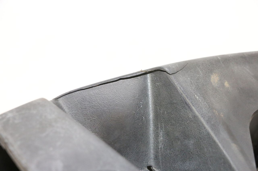 photo de INNENVERKLEIDUNG YAMAHA XMAX X-MAX 125 (2006 - 2009) - Zoom auf Gebrauchszustand