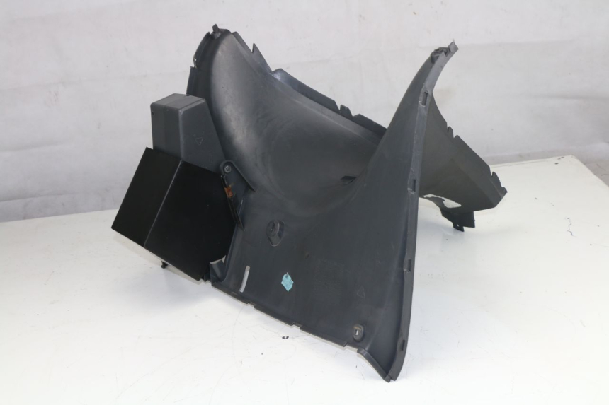 photo de INNENVERKLEIDUNG YAMAHA YP MAJESTY 125 (2007 - 2010)