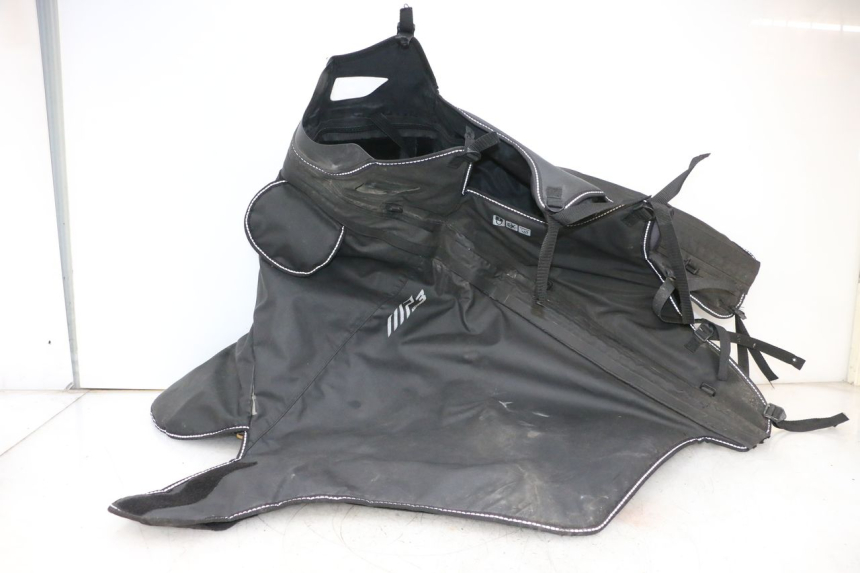 photo de KNIEDECKE PIAGGIO MP3 HPE 300 (2019 - 2026) - Alternativer Blickwinkel