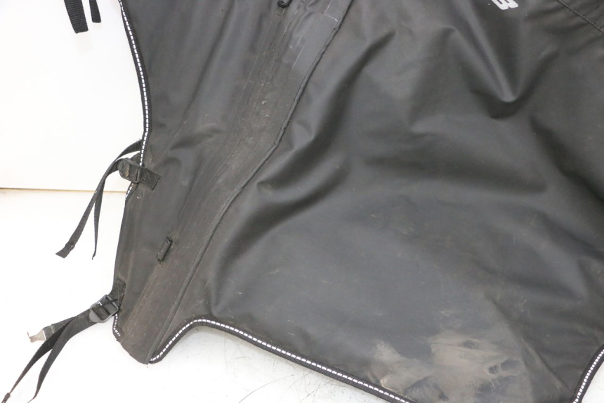 photo de KNIEDECKE PIAGGIO MP3 HPE 300 (2019 - 2026) - Zoom auf Gebrauchszustand