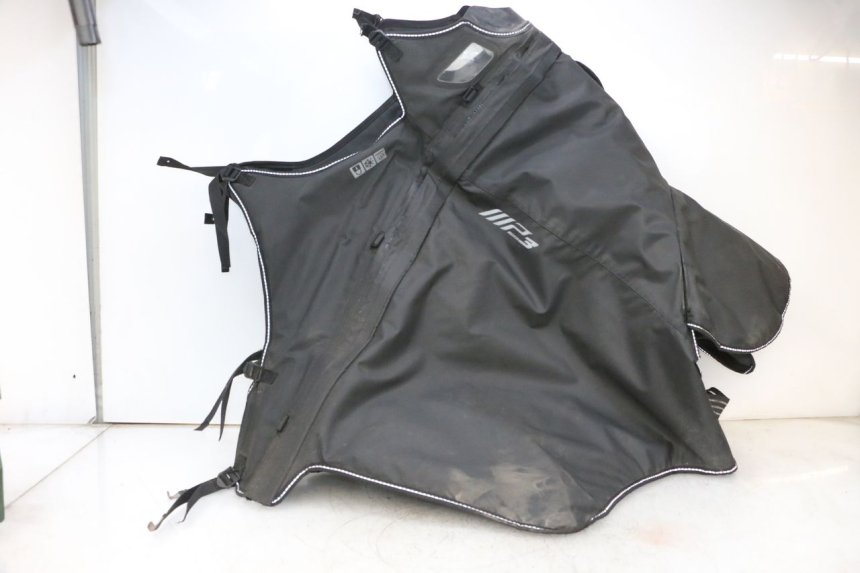 photo de KNIEDECKE PIAGGIO MP3 HPE 300 (2019 - 2026) - Technische Nahaufnahme