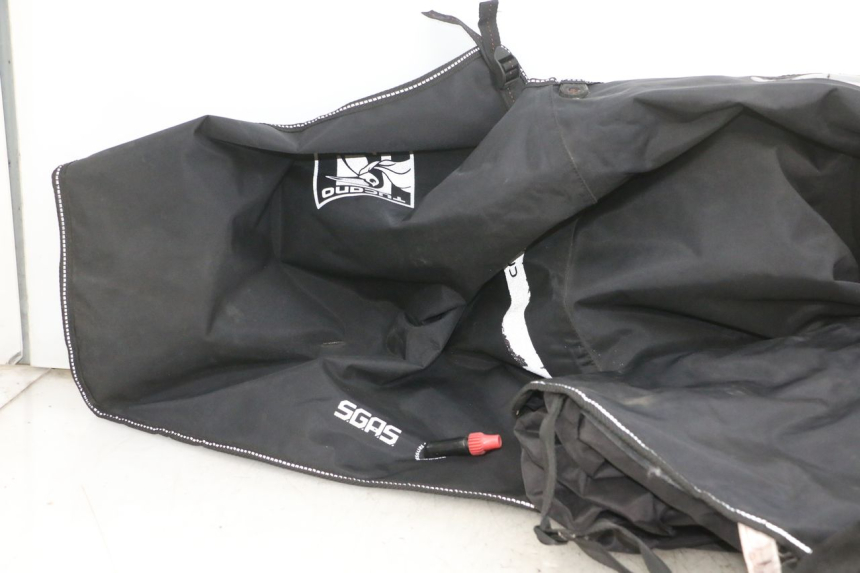 photo de KNIEDECKE PIAGGIO MP3 500 (2016 - 2018) - Zoom auf Gebrauchszustand