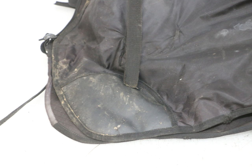 photo de KNIEDECKE PIAGGIO XEVO - X EVO 125 (2007 - 2016) - Oberflächenzustand und Material