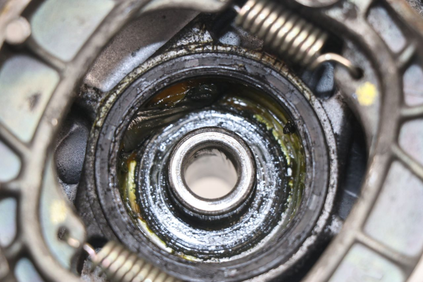 photo de BREMSTROMMEL VORNE PEUGEOT LUDIX ONE 50 (2004 - 2006)