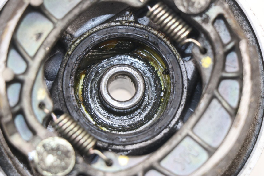 photo de BREMSTROMMEL VORNE PEUGEOT LUDIX ONE 50 (2004 - 2006)