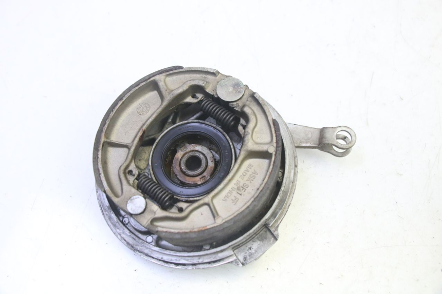 photo de VORDERRADBREMSBACKE HONDA SCV LEAD 100 (2003 - 2007)