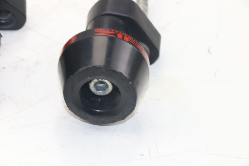 photo de STURZPADS HONDA CBF N 600 (2004 - 2007)