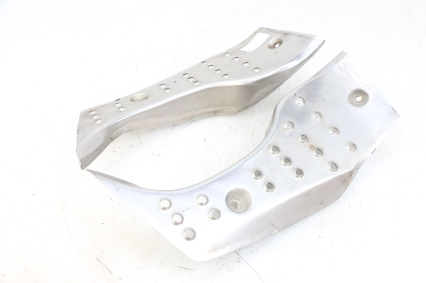 photo de TRITTBRETT VERKLEIDUNG GUMMI ADIVA AD3 300 (2014 - 2020)