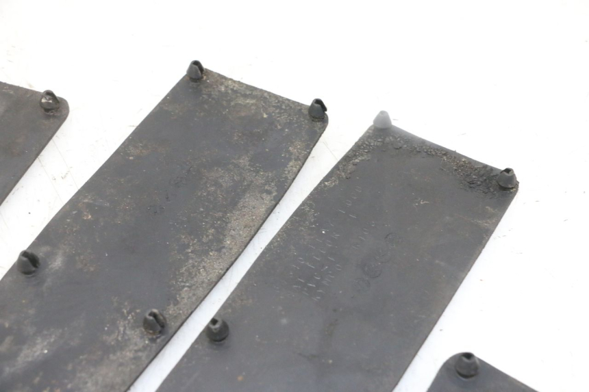 photo de FUßRAUMMATTE KYMCO DINK STREET 125 (2009 - 2014)