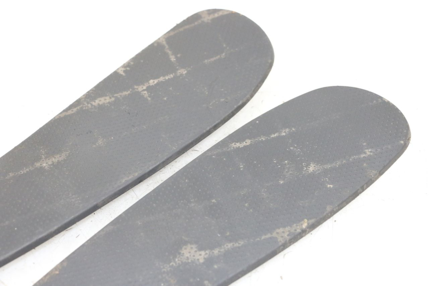 photo de TRITTBRETT VERKLEIDUNG GUMMI PEUGEOT GEOPOLIS RS 125 (2007 - 2009)