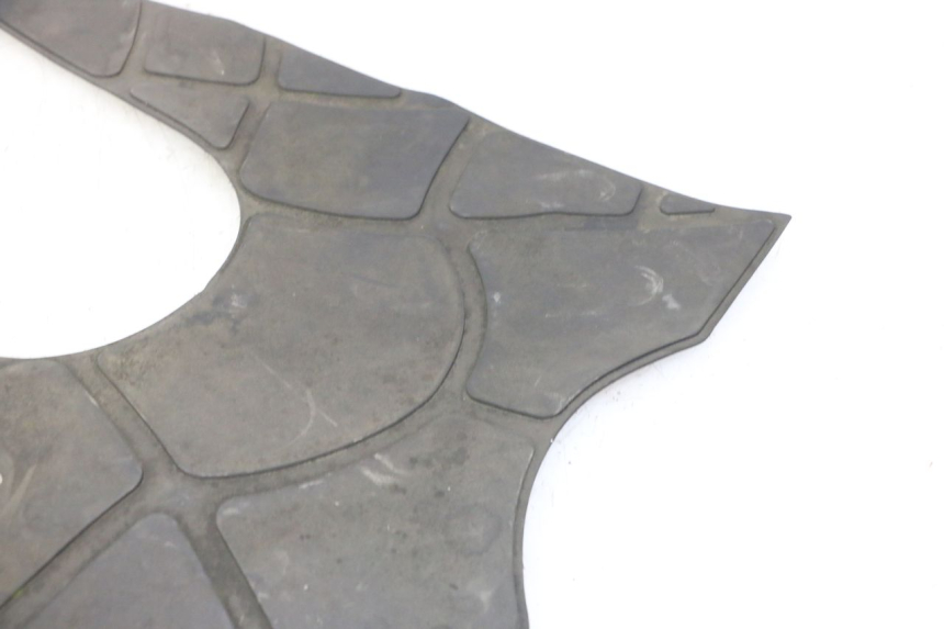 photo de TRITTBRETT VERKLEIDUNG GUMMI KYMCO GRAND DINK 125 (2002 - 2007)