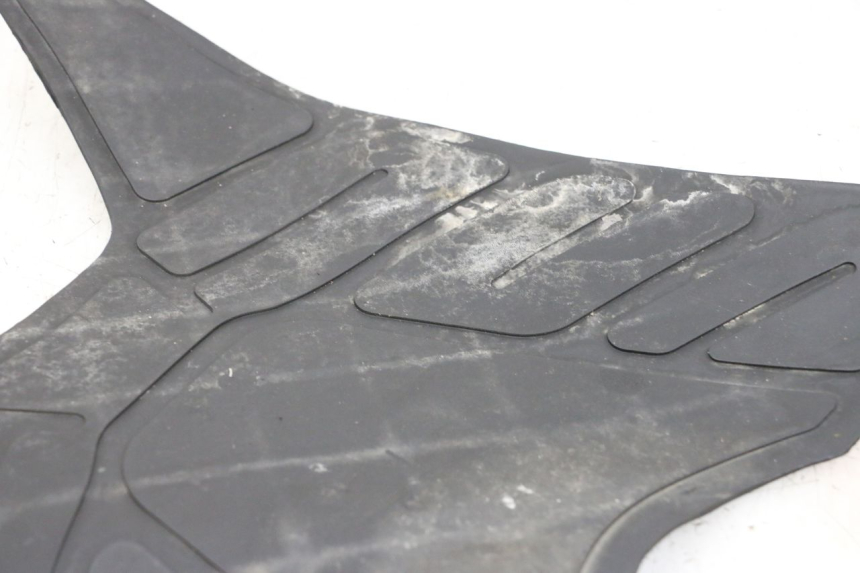 photo de TRITTBRETT VERKLEIDUNG GUMMI EUROCKA GTR 50 (2018 - 2021) - Alternative Perspektive