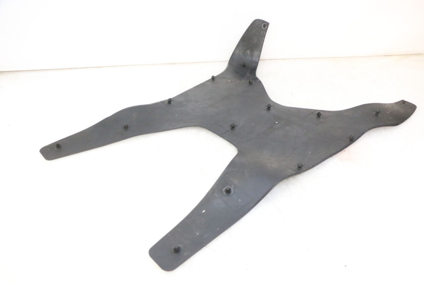 photo de TRITTBRETT VERKLEIDUNG GUMMI DAELIM HISTORY 125 (2001 - 2002)