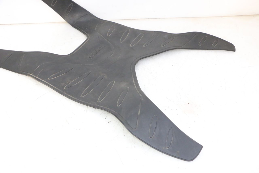 photo de TRITTBRETT VERKLEIDUNG GUMMI DAELIM HISTORY 125 (2001 - 2002)