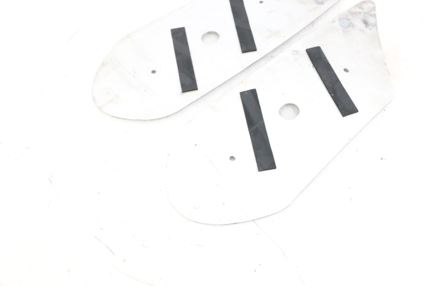 photo de FUßRAUMMATTE PEUGEOT KISBEE 4T 50 (2018 - 2022) - Detailansicht des Bauteils