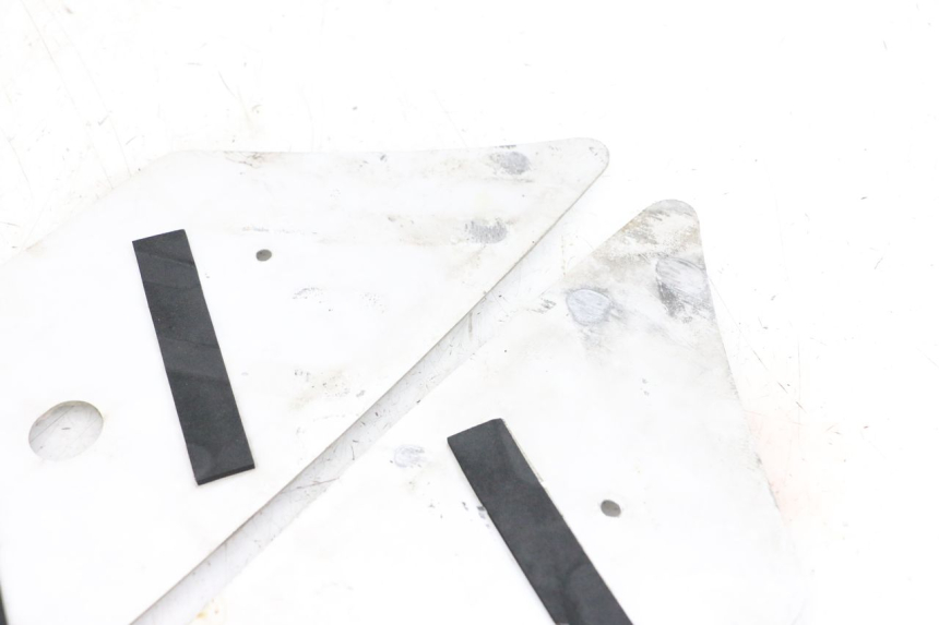 photo de FUßRAUMMATTE PEUGEOT KISBEE 4T 50 (2018 - 2022) - Zoom auf Gebrauchszustand