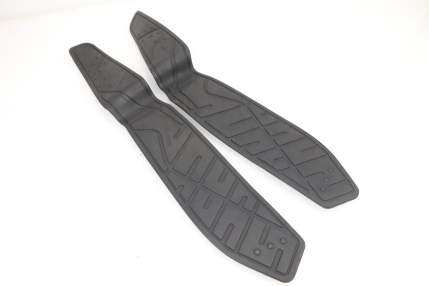 photo de TRITTBRETT VERKLEIDUNG GUMMI KYMCO XCITING 500 (2007 - 2010)