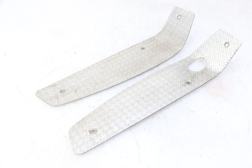 photo de TRITTBRETT VERKLEIDUNG GUMMI PIAGGIO MP3 500 (2011 - 2015)