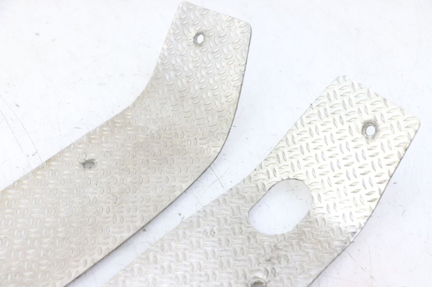 photo de TRITTBRETT VERKLEIDUNG GUMMI PIAGGIO MP3 500 (2011 - 2015)