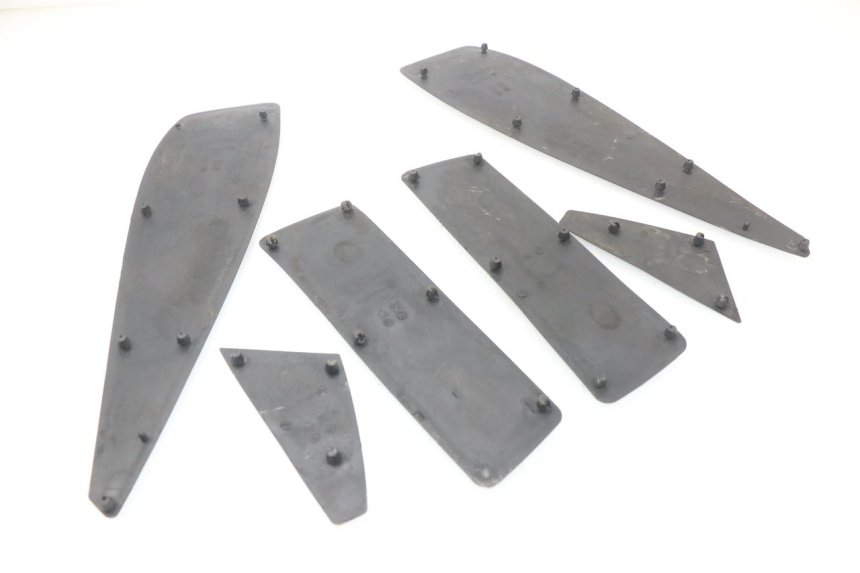 photo de FUßRAUMMATTE PEUGEOT SATELIS 125 (2010 - 2012)