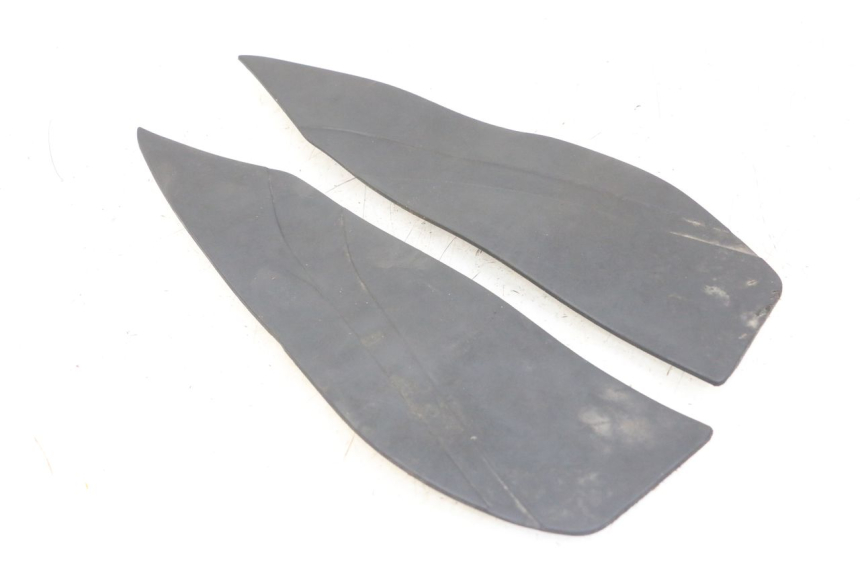 photo de FUßRAUMMATTE YAMAHA XMAX X-MAX ABS 125 (2017 - 2020) - Zoom auf Gebrauchszustand