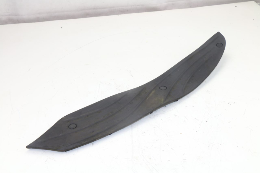 photo de TRITTBRETT VERKLEIDUNG GUMMI PIAGGIO X10 500 (2012 - 2018)