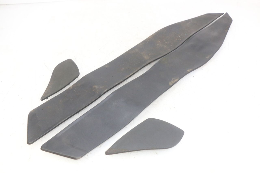 photo de FUßRASTENMATTE YAMAHA YP MAJESTY 400 (2004 - 2008)